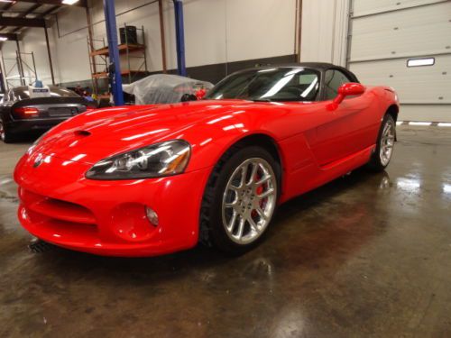 2004 dodge viper srt 10 red *salvage*