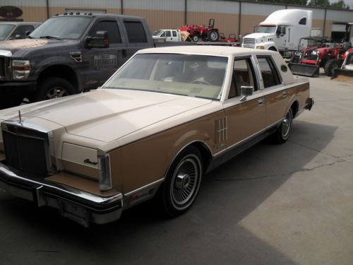 1982 lincoln mark vi pucci sedan 4-door 5.0l