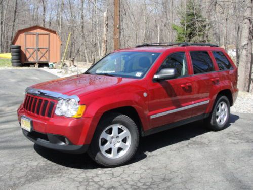 2010 jeep grand cherokee laredo sport utility 4-door 5.7l hemi