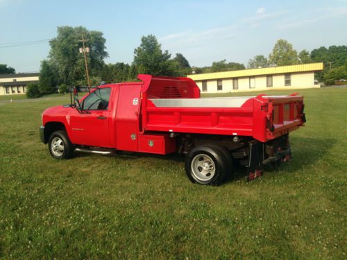 2008 chevy silerado 3500 hd 4wd dump truck 6.0 vortec / auto trans