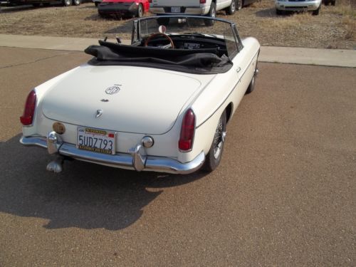 1964 MGB, US $8,000.00, image 2
