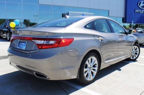 2012 hyundai azera base