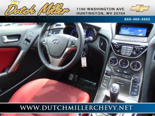 2013 Hyundai Genesis Coupe 2.0T R-Spec, image 10