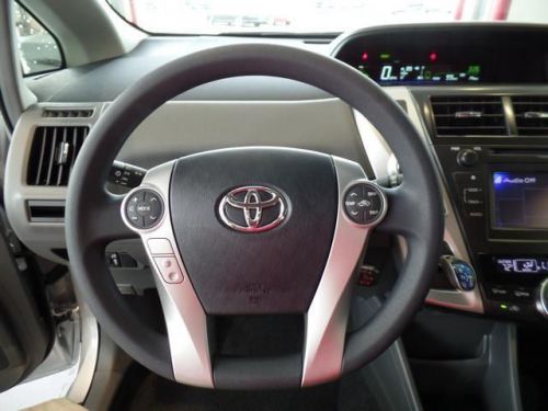 2014 toyota prius v two