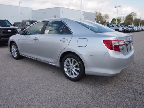 2014 Toyota Camry XLE, US $27,463.00, image 10