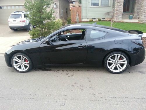 2010 hyundai genesis coupe 2.0t coupe 2-door 2.0l