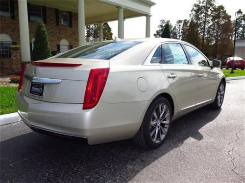 2014 cadillac xts base