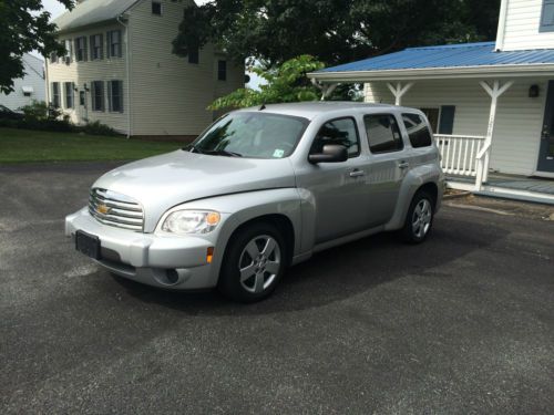 2011 chevy hhr! extra clean! no reserve!