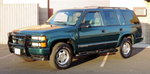 California original, 2000 chevy tahoe z71 4x4 suv 100% rust free low miles,nice!