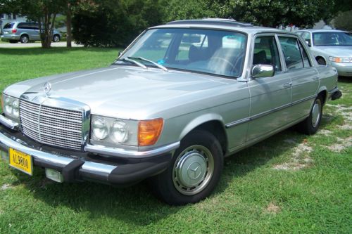 1976 mercedes-benz 450sel base sedan 4-door 4.5l with sunroof