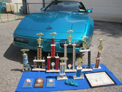 1993 chevrolet corvette base hatchback 2-door 5.7l