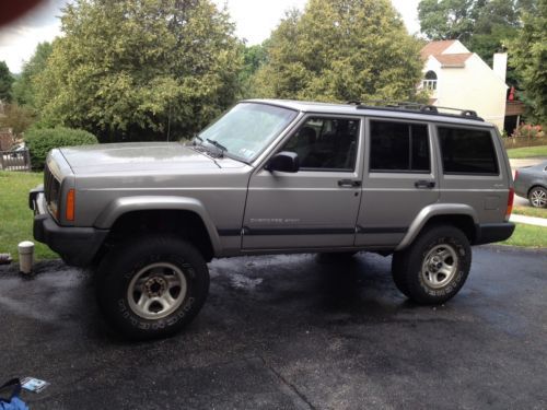 2000 silver jeep cherokee sport 4x4 needs a new wheeling buddy!