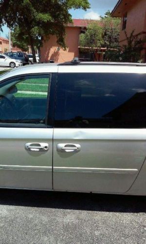 2006 dodge grand caravan sxt mini passenger van 4-door 3.8l