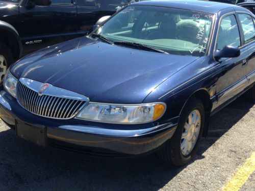 2002 lincoln continental base sedan 4-door 4.6l