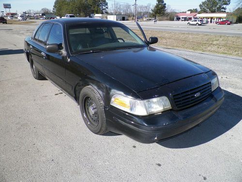 1999 ford crown victoria lx sedan 4-door 4.6l black new tires *must sale*