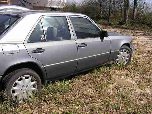 1992 Mercedes 300D Diesel, image 4