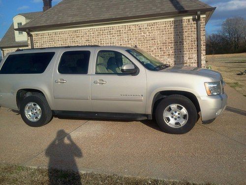 2007 chevrolet suburban 1500 lt sport utility 4-door 5.3l