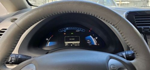 2012 nissan leaf sv
