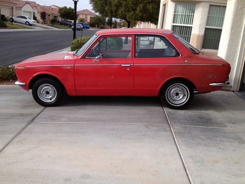 1969 toyota corolla  2 door , 4 speed , ke10