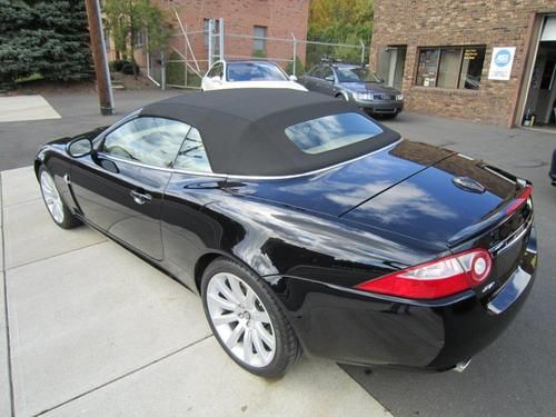 2007 jaguar xk base convertible 2-door 4.2l