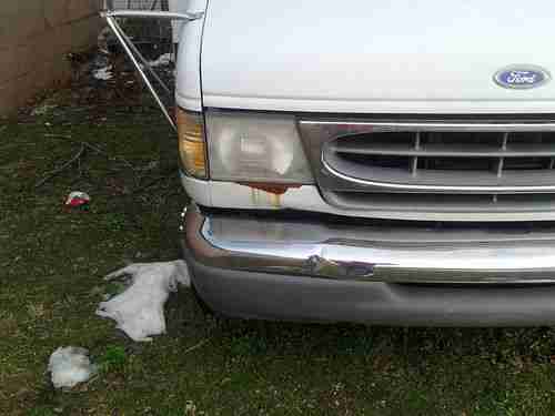 1997 Ford E-350 Econoline XL Cutaway Van 2-Door 6.8L, image 3