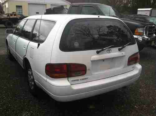 1995 Toyota Camry LE Wagon 4-Door 2.2L, image 4