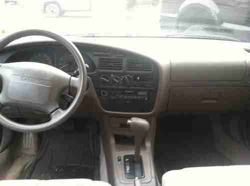 1995 Toyota Camry LE Wagon 4-Door 2.2L, image 9