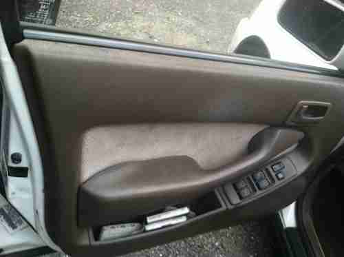 1995 Toyota Camry LE Wagon 4-Door 2.2L, image 15