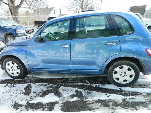 2006 chrysler pt cruiser base wagon 4-door 2.4l  no reserve!!