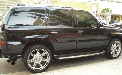 2004 cadillac escalade black excellent condition 23" rims clean title!