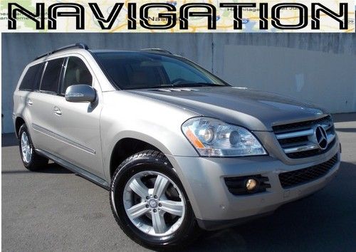 4matic/nav/htd sts/pano/rear cam/new tires/fresh svc