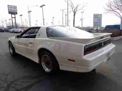 3.8L Single CD Player Leather Upholstery T-Tops Alloy Wheels, image 5