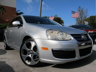 Jetta 2.5 package 1 sunroof navigation clean carfax florida must see