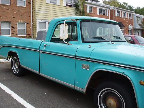 1971 dodge-d 100 pick-up truck