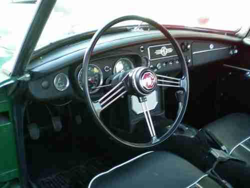 1963 MG MGB Base 1.8L TONS OF WORK DONE...ALL HARDS STUFF DONE, image 7