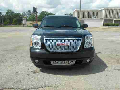 2011 GMC Yukon XL 1500 Denali AWD - LOW LOW MILES - Like NEW!!, US $47,500.00, image 2