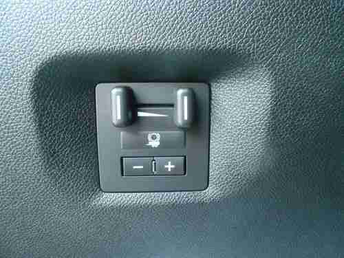 2011 GMC Yukon XL 1500 Denali AWD - LOW LOW MILES - Like NEW!!, US $47,500.00, image 18