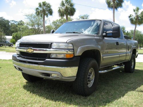 2002 silverado diesel duramax extra cab-lifted on 35's clean