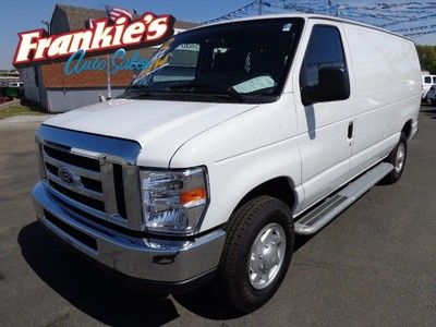 Like new cargo van v-8 clean carfax power windows and locks a/c