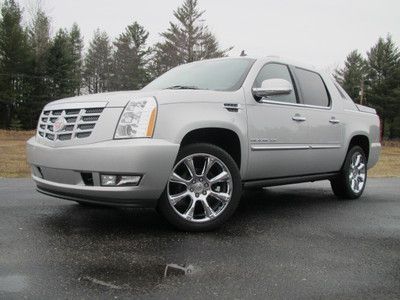 2010 cadillac escalade ext 4x4 nav heat &amp; cool seats  22" chrome wheel  rear dvd