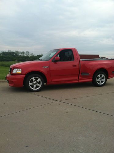 2002 ford svt f-150 lightning