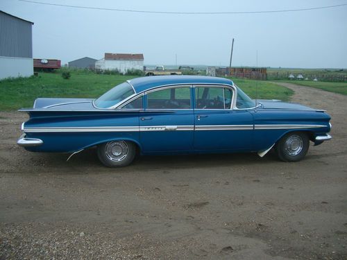 1959 Chevrolet Impala Base Sedan 4-Door 3.8L, image 3