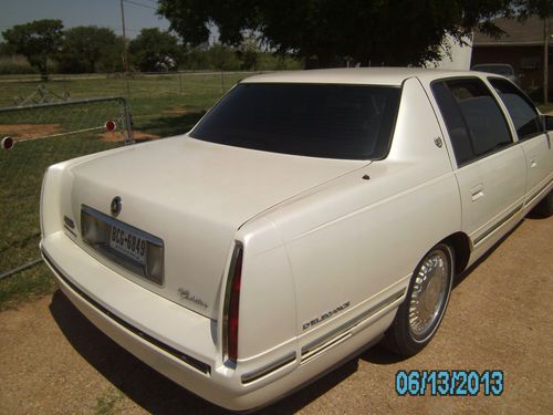 1997 cadillac deville d'elegance sedan 4-door 4.6l