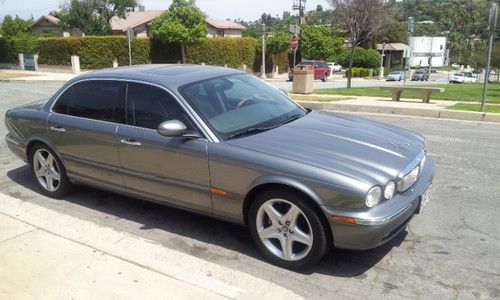 Gorgeous 2005 jaguar xj8l clean title, well-maintained, 29mpg!