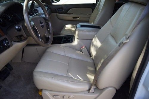 2007 GMC Yukon XL K2500, image 3