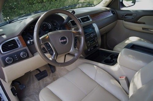 2007 GMC Yukon XL K2500, image 4