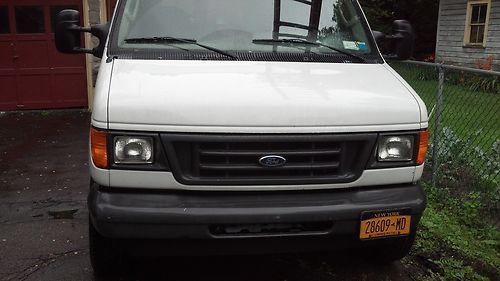 2003 ford e350 econoline van cargo van color white