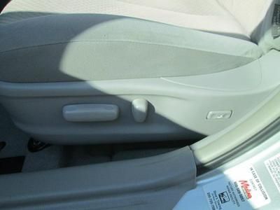 2009 Toyota Camry LE Automatic Sedan One-Owner Silver 88K New Tires!!, US $9,900.00, image 10