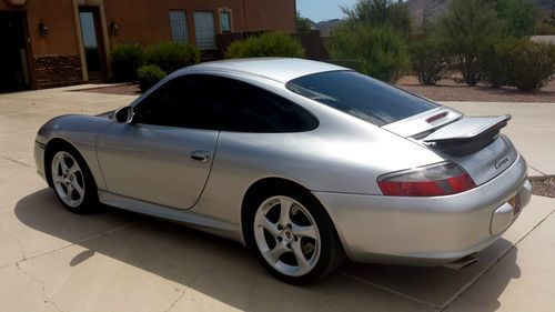 2004 porsche 911 carrera coupe 2-door 3.6l