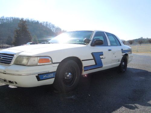 1998 ford crown victoria decommssioned police cruiser / interceptor
